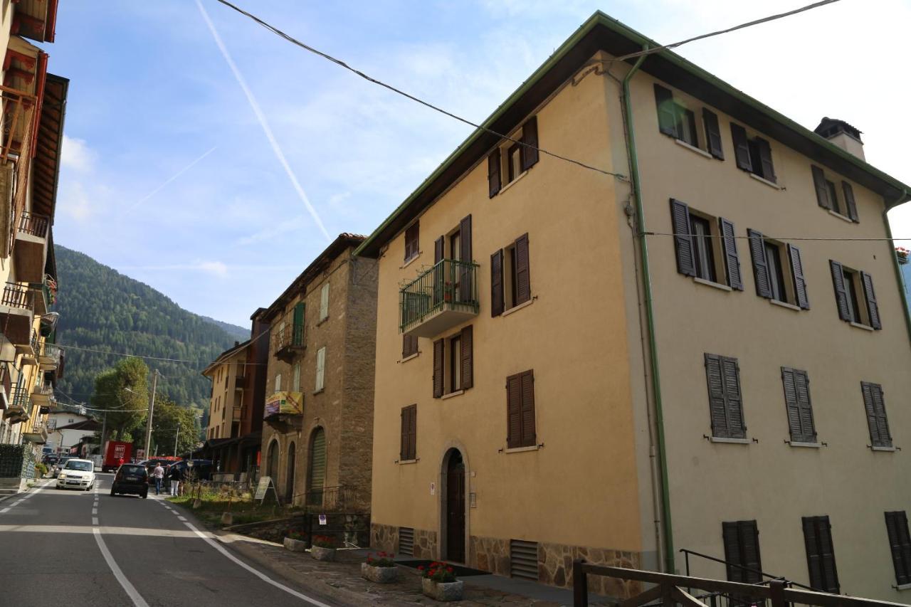 Villa Al Ponte Nuovo à Ponte Di Legno Extérieur photo